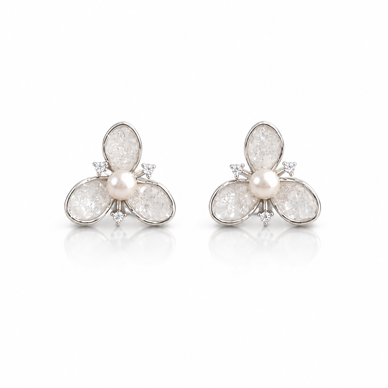 925 Sterling Silver Mother of Pearl Floral Stud Earrings with Pearl for Women