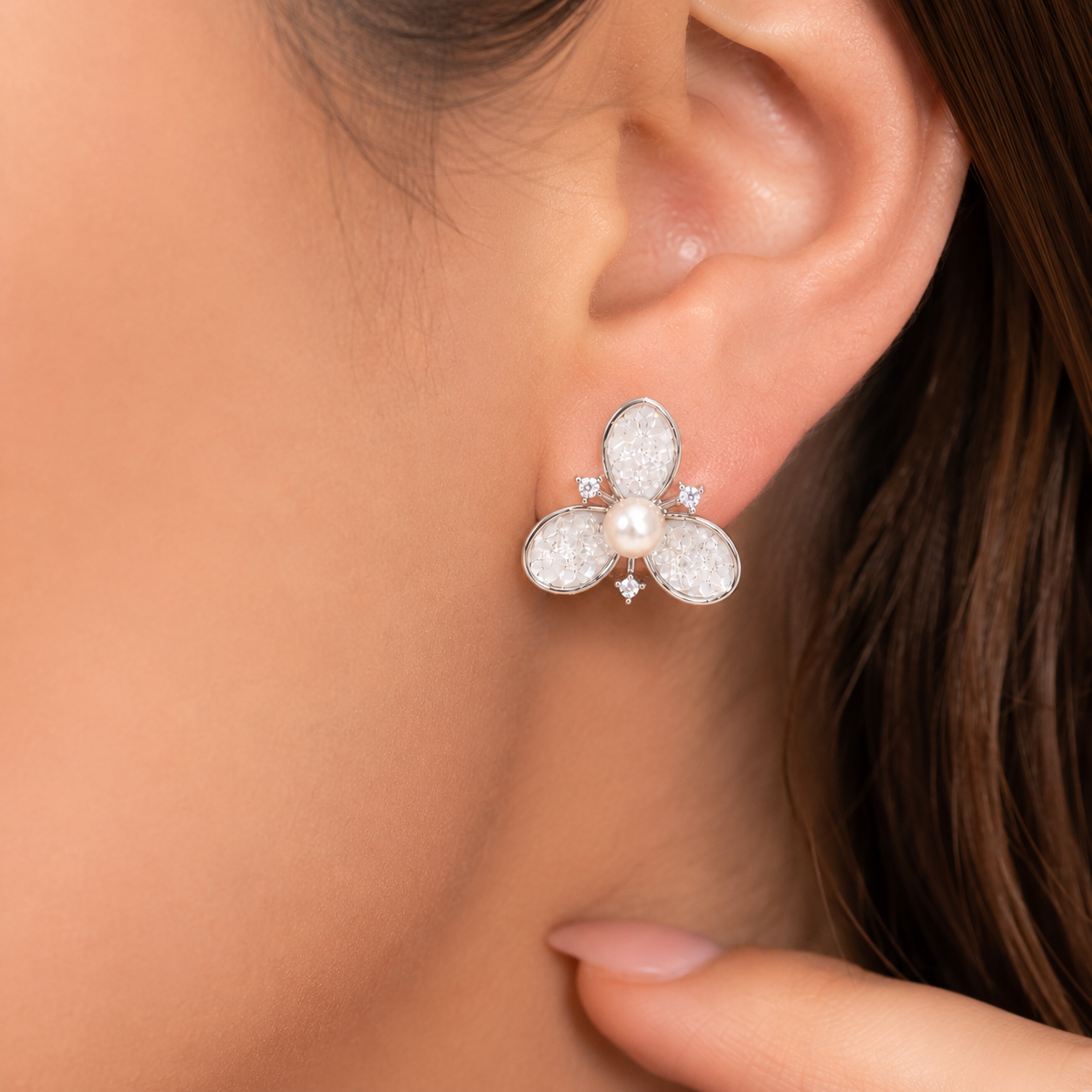 925 Sterling Silver Mother of Pearl Floral Stud Earrings with Pearl for Women