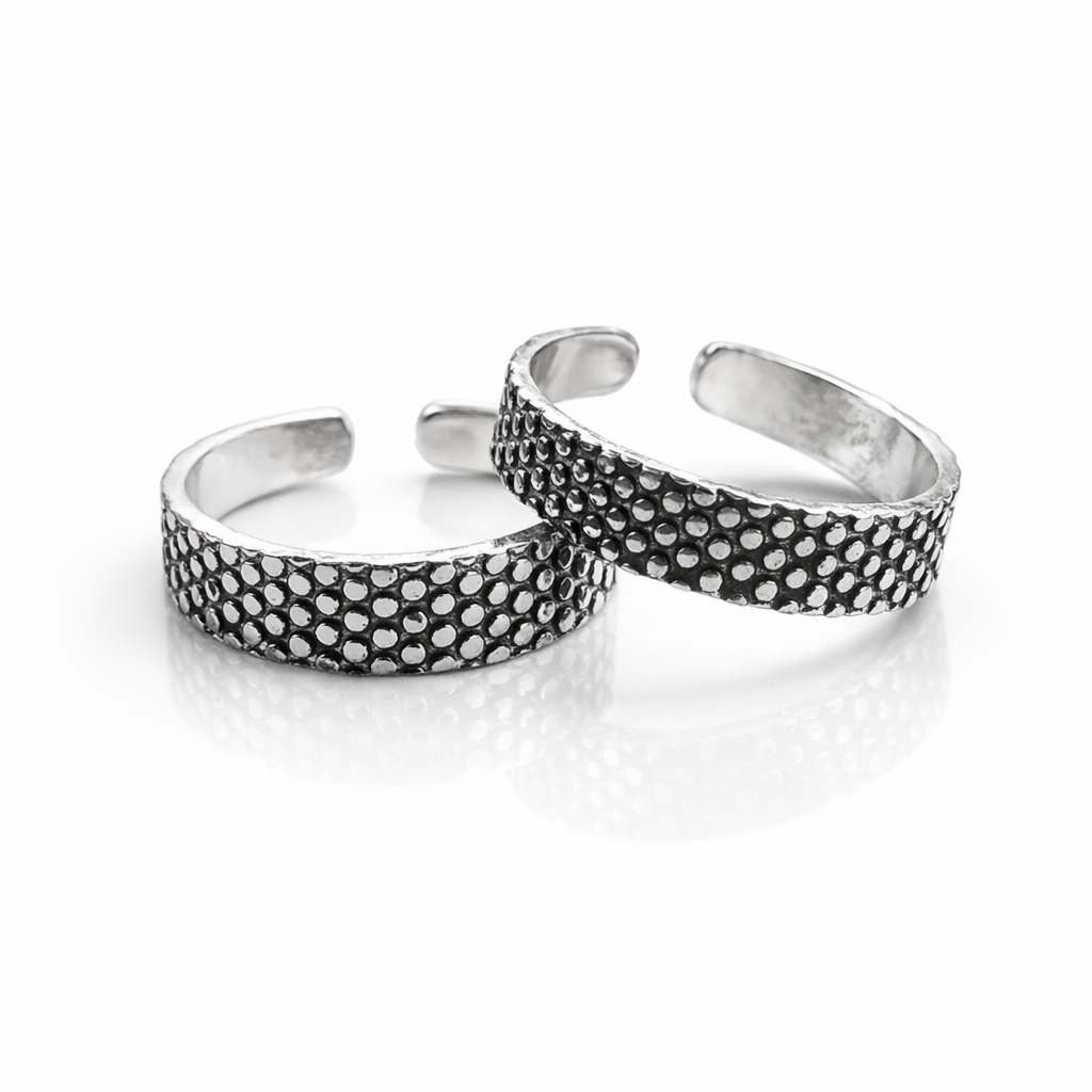 Adjustable Oxidized Silver Textured Toe Rings for Women – Vintage Boho Foot Jewelry - Arshia Creations