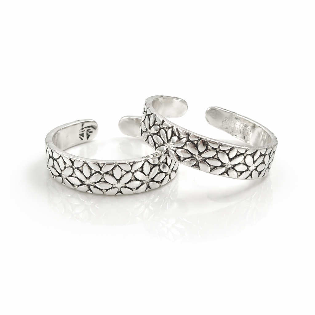 Oxidized Sterling Silver Floral Toe Rings for Women – Adjustable Vintage Flower Pattern Boho Foot Jewelry - Arshia Creations