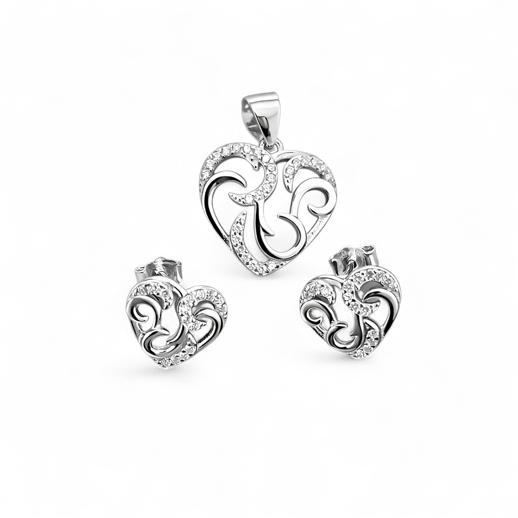 925 Sterling Silver Heart Pendant with Stud Earrings