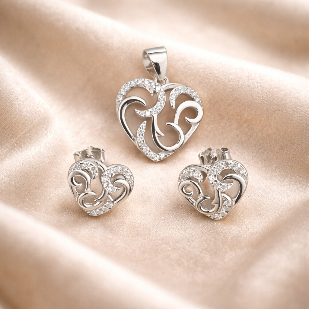 925 Sterling Silver Heart Pendant with Stud Earrings